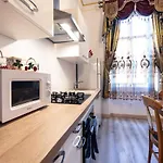 בית הארחה Familial Maison De L'eglise Du Couvent נרבון