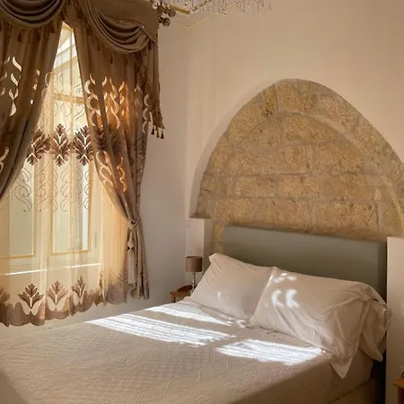 Familial Maison De L'eglise Du Couvent Guest house *